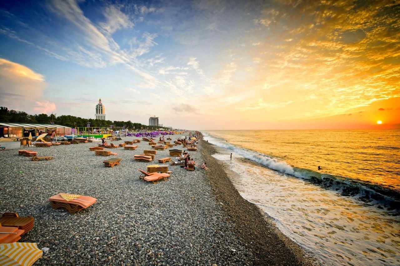 Orbi City Sea View Batumi Exterior photo
